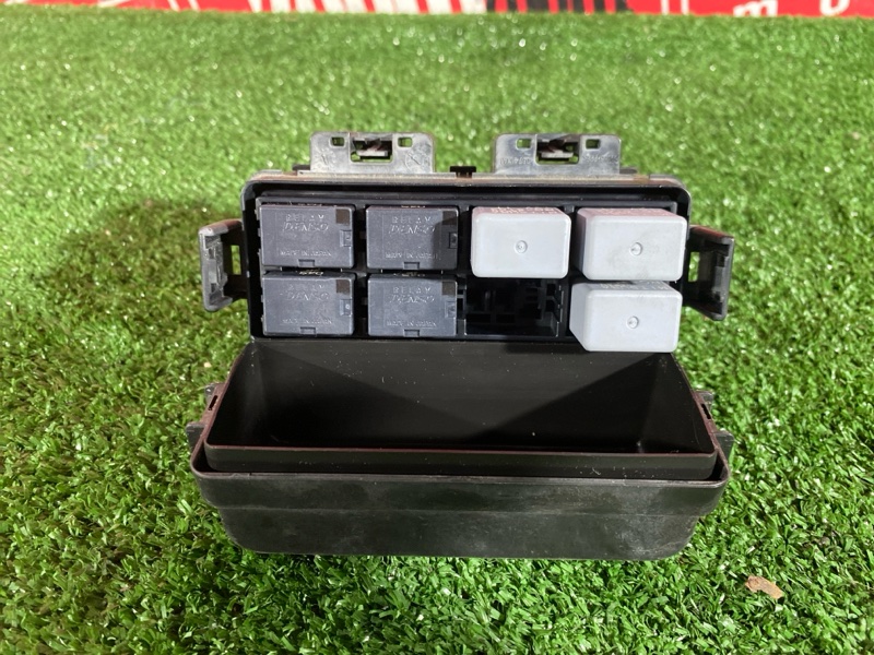 Блок реле и предохранителей, 1000 рублей, Солонцы