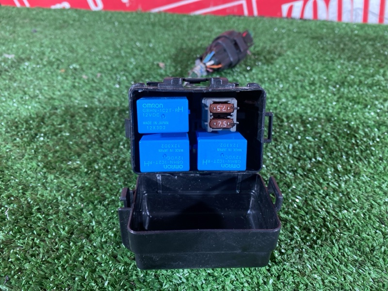 Блок реле и предохранителей, 1000 рублей, Солонцы