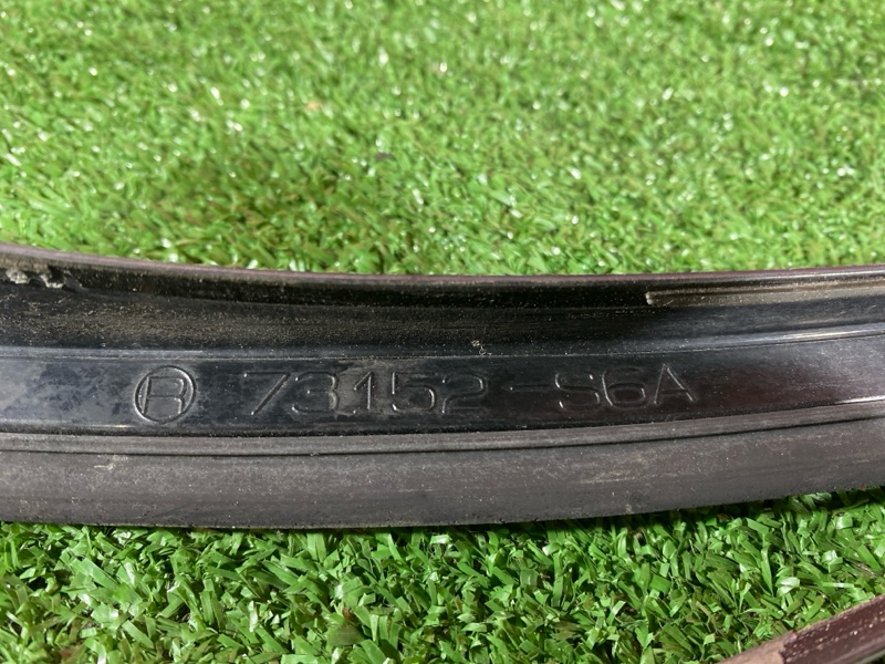 Молдинг лобового стекла, 2900 рублей, Солонцы