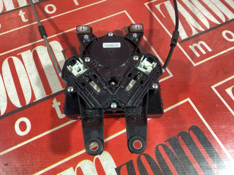 Доводчик боковой двери, 4000 рублей, Солонцы