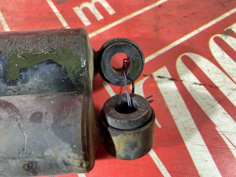 Амортизатор, 1200 рублей, Солонцы