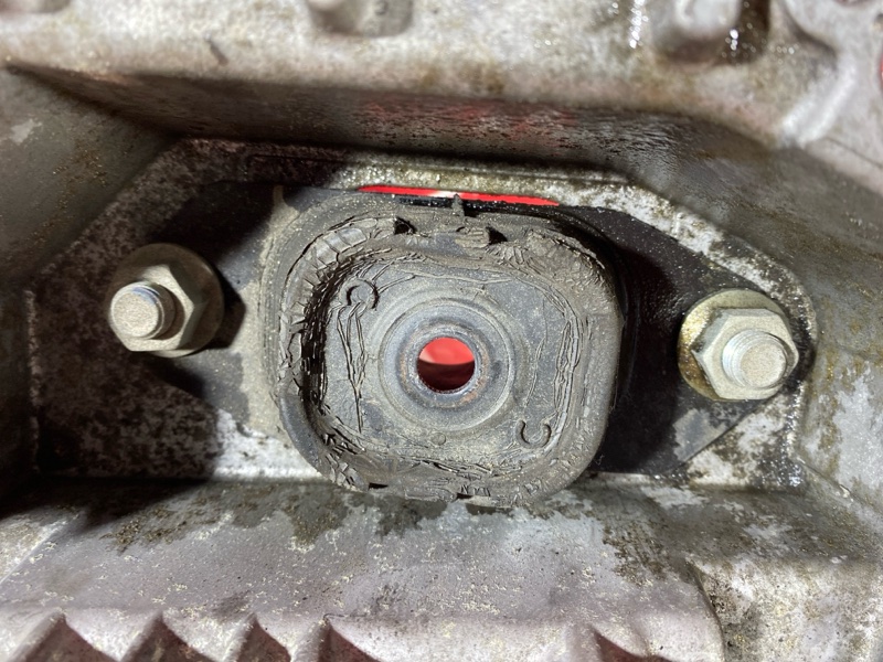 Подушка двигателя, 1500 рублей, Солонцы