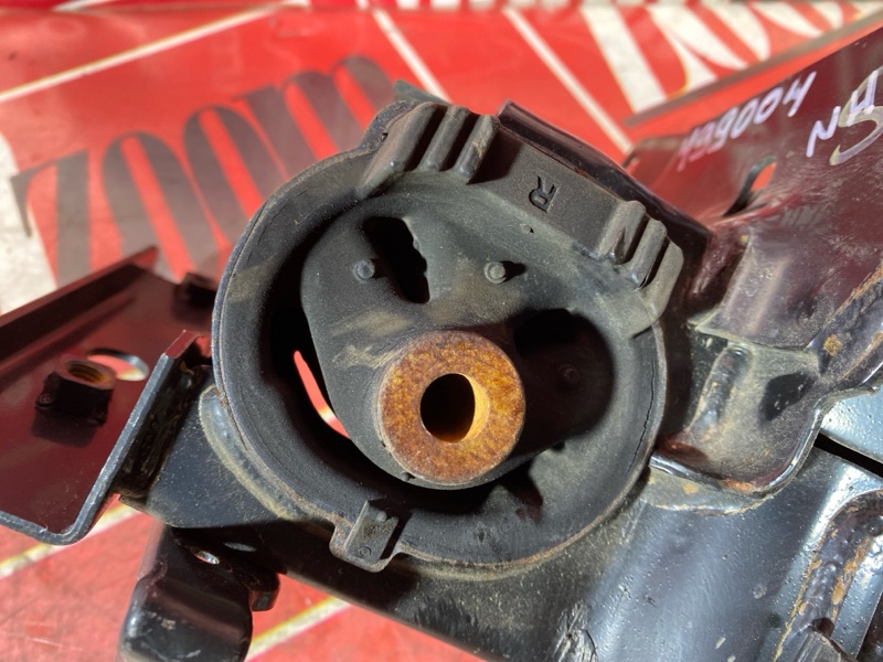 Подушка двигателя, 2000 рублей, Солонцы