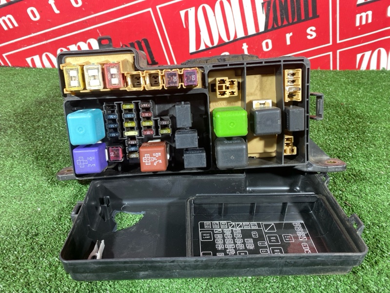 Блок реле и предохранителей, 1000 рублей, Солонцы