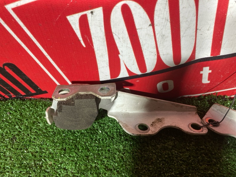 Петля (Шарнир капота), 400 рублей, Солонцы