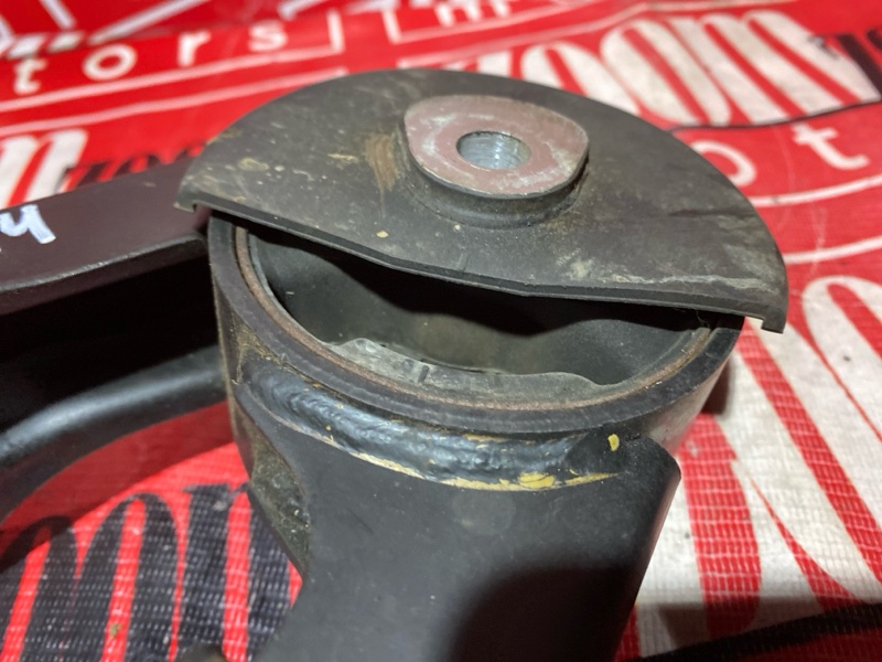 Подушка двигателя, 3000 рублей, Солонцы