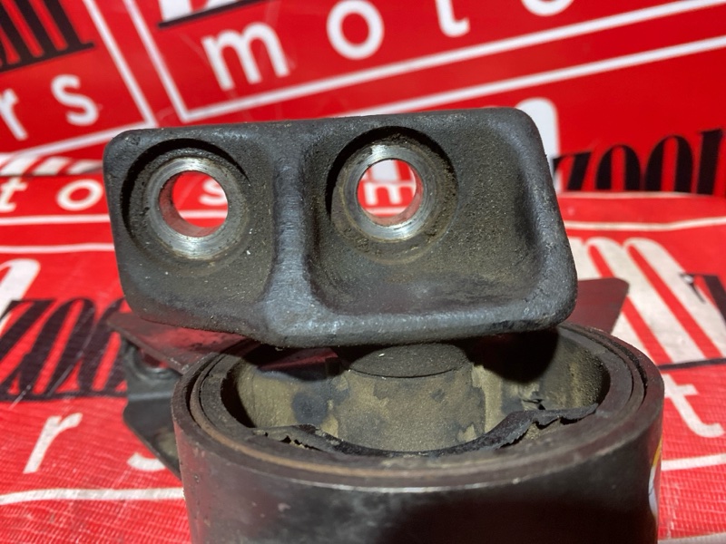 Подушка двигателя, 2000 рублей, Солонцы