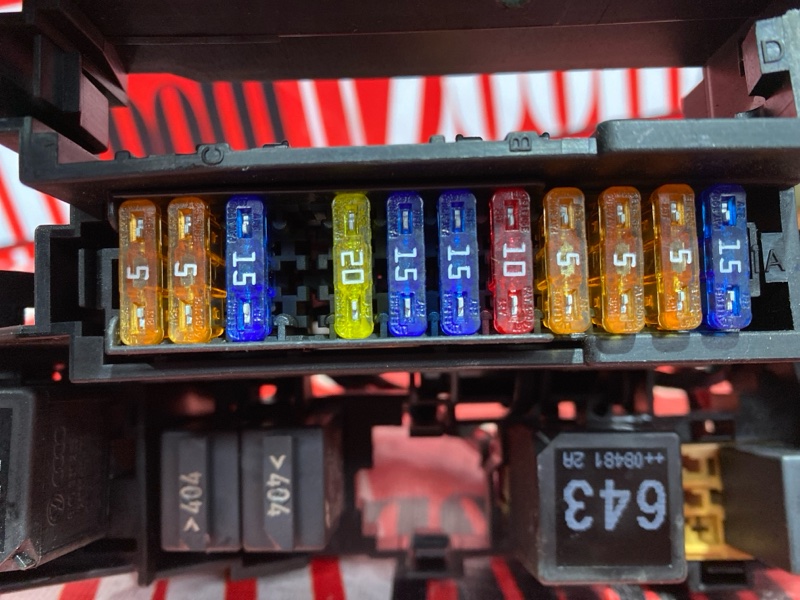 Блок реле и предохранителей, 1000 рублей, Солонцы