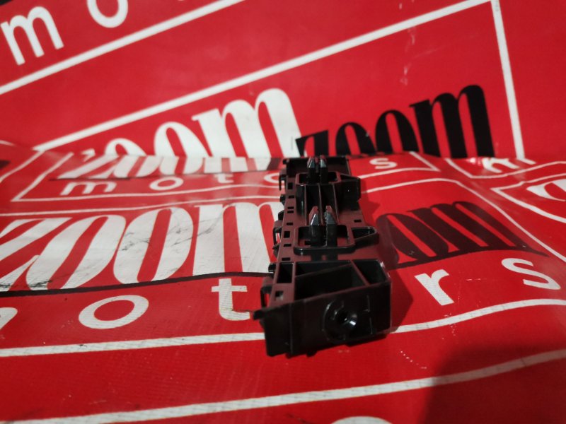 Кронштейн бампера, 2000 рублей, Солонцы