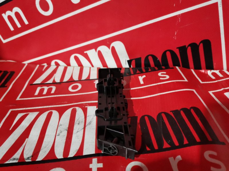 Кронштейн бампера, 2000 рублей, Солонцы