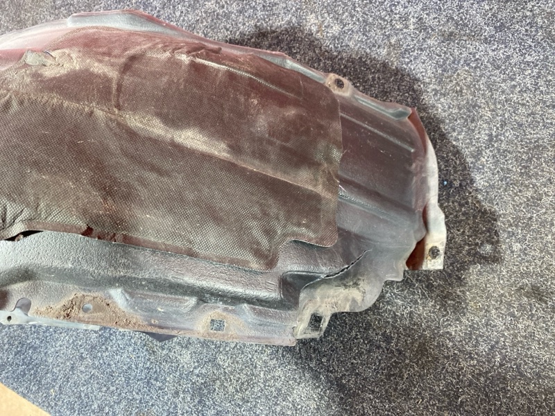 Подкрылок, 3300 рублей, Красноярск