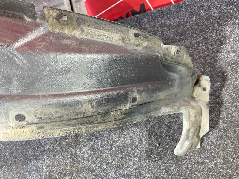 Подкрылок, 3700 рублей, Красноярск