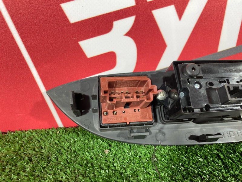 Блок управления стеклоподъемниками, 2000 рублей, Солонцы