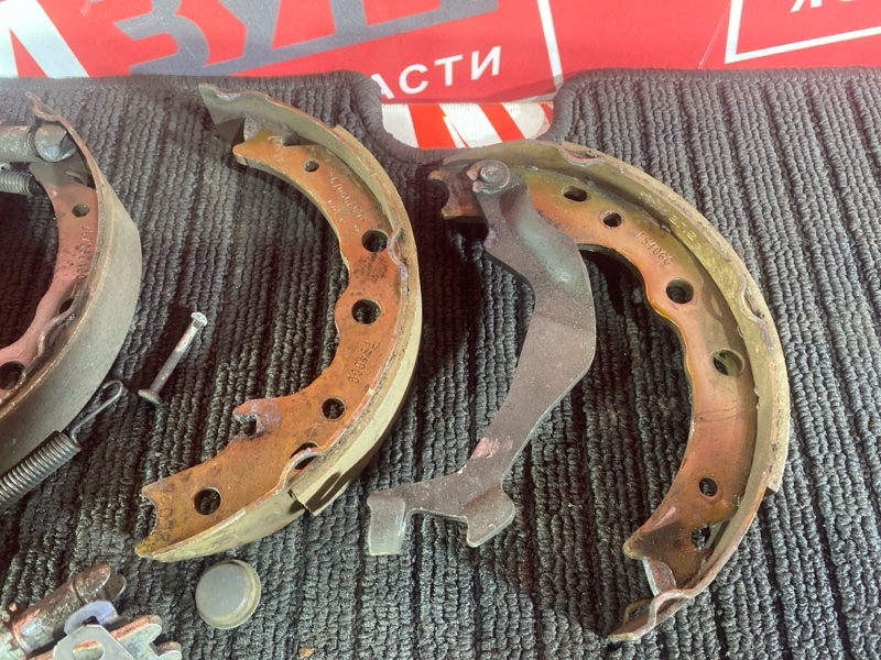 Колодки тормозные, 1000 рублей, Солонцы