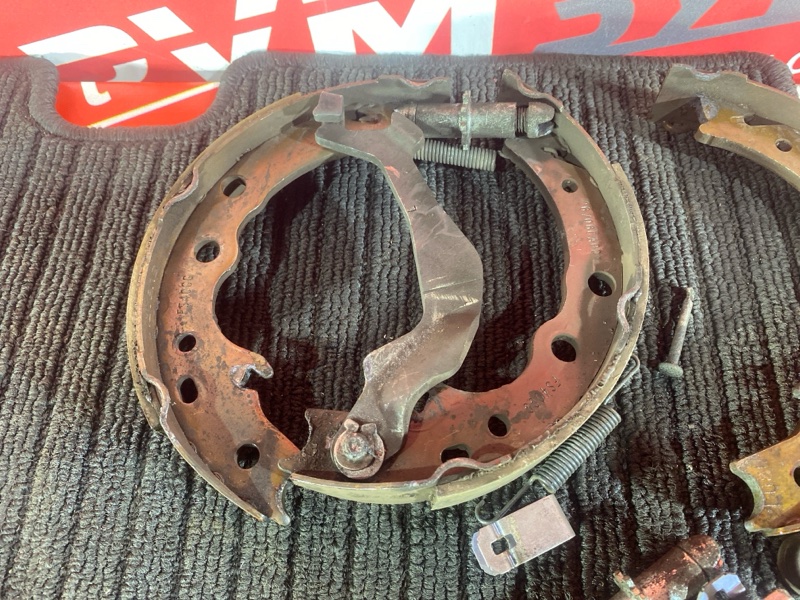 Колодки тормозные, 1000 рублей, Солонцы