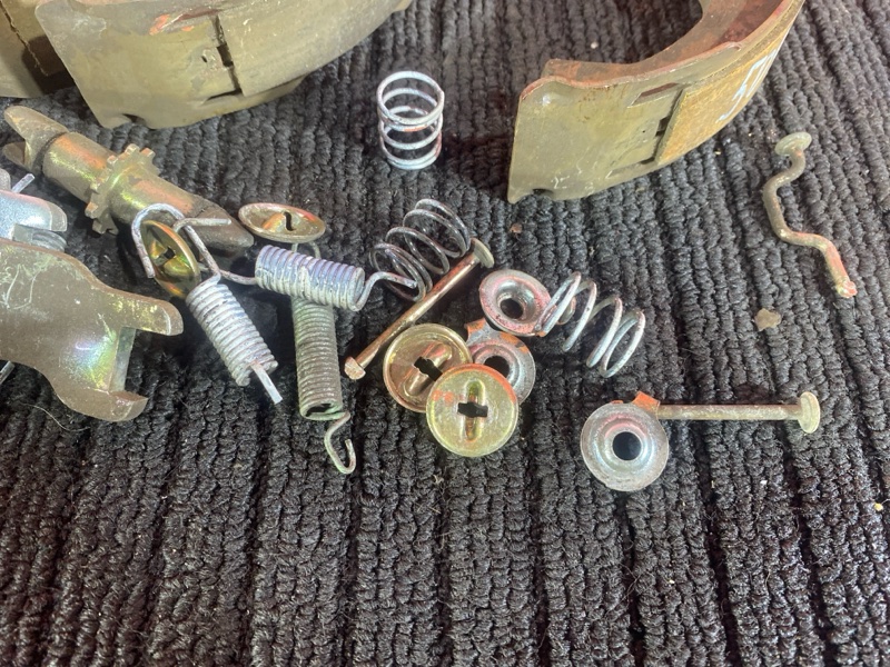 Колодки тормозные, 1900 рублей, Солонцы