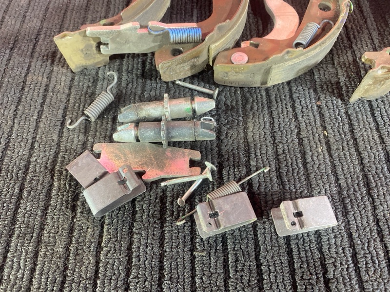 Колодки тормозные, 1500 рублей, Солонцы