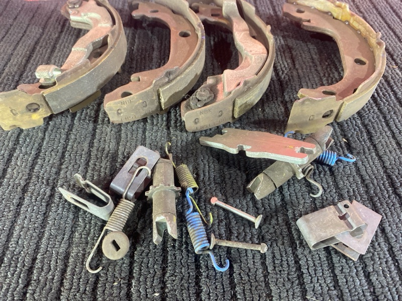 Колодки тормозные, 1500 рублей, Солонцы