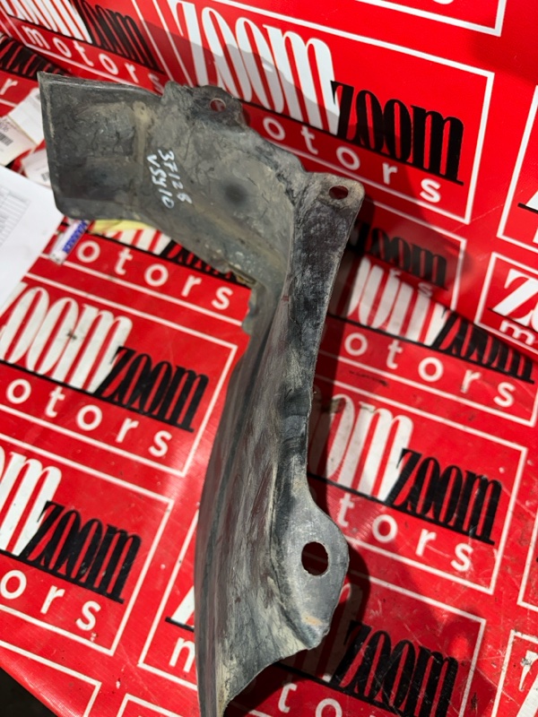 Подкрылок, 700 рублей, Красноярск