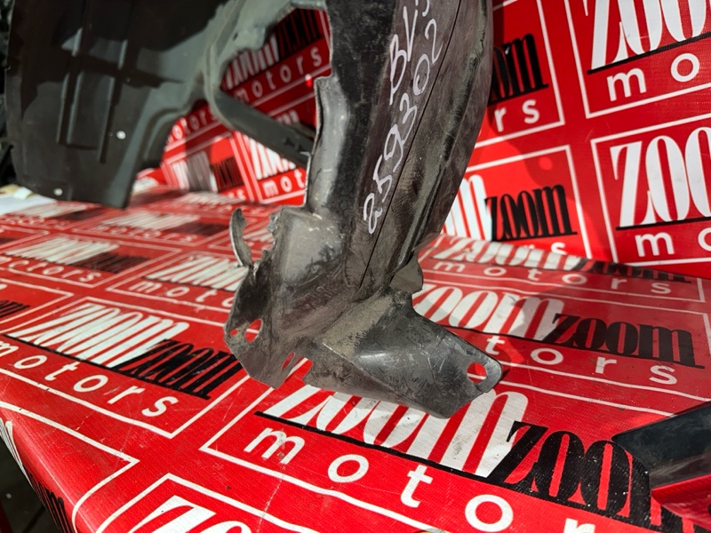 Подкрылок, 1000 рублей, Красноярск