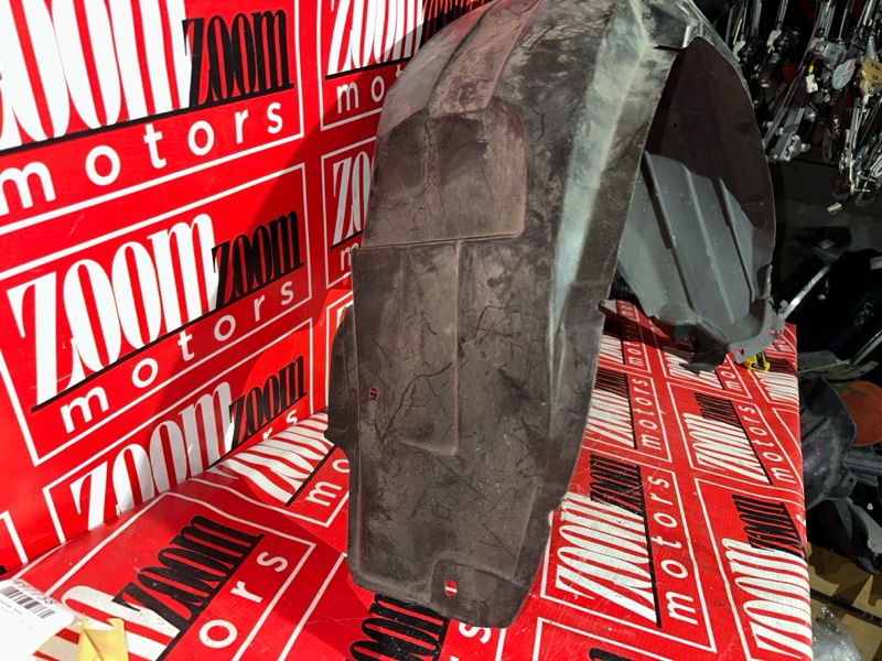 Подкрылок, 1000 рублей, Красноярск