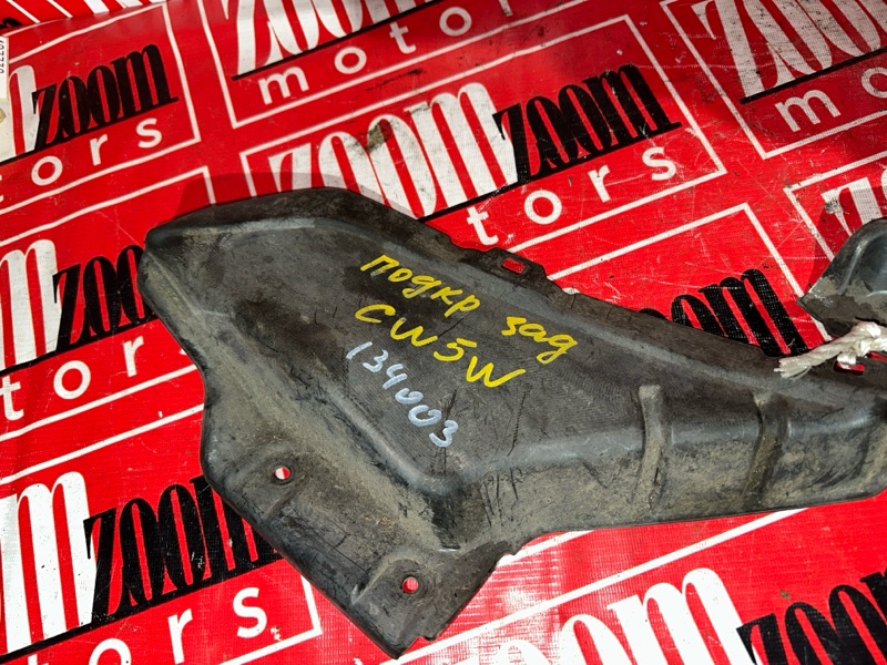 Подкрылок, 600 рублей, Красноярск