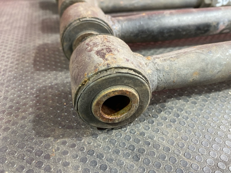 Тяга задняя, 2000 рублей, Солонцы