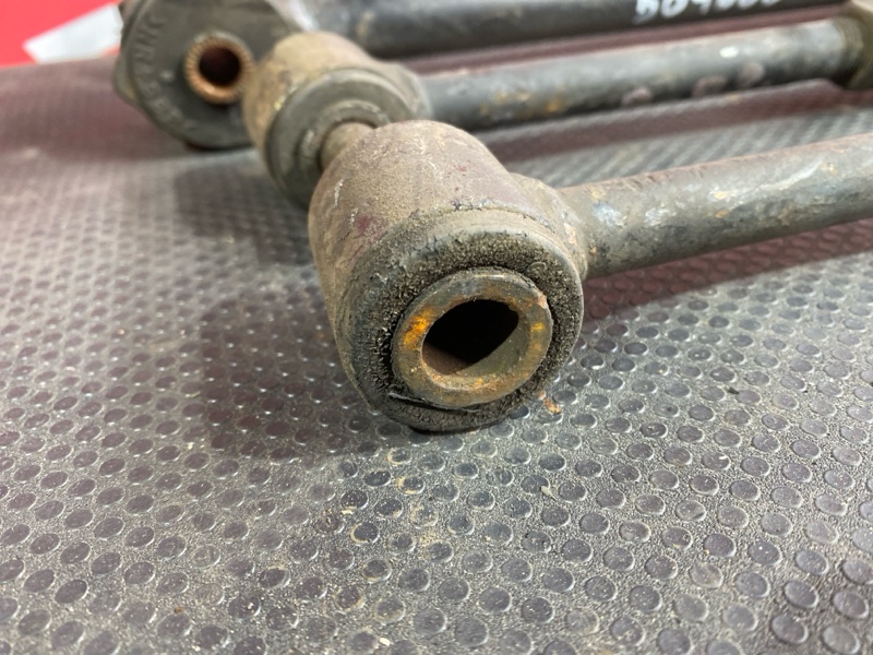 Тяга задняя, 2000 рублей, Солонцы