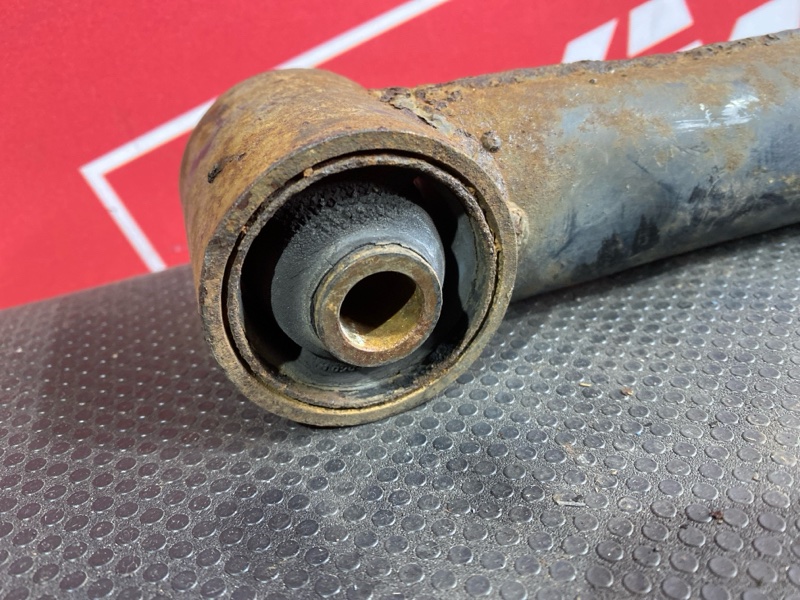 Рычаг подвески нижний, 500 рублей, Солонцы