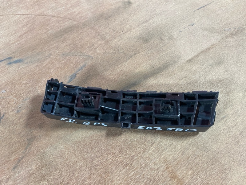 Кронштейн бампера, 2000 рублей, Солонцы