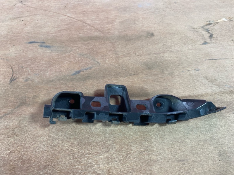 Кронштейн бампера, 500 рублей, Солонцы