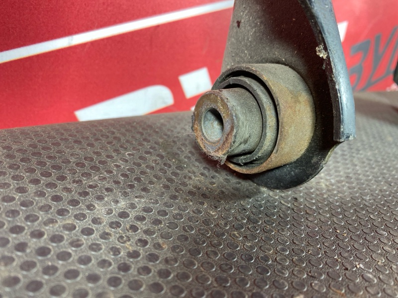 Рычаг подвески верхний, 1000 рублей, Солонцы