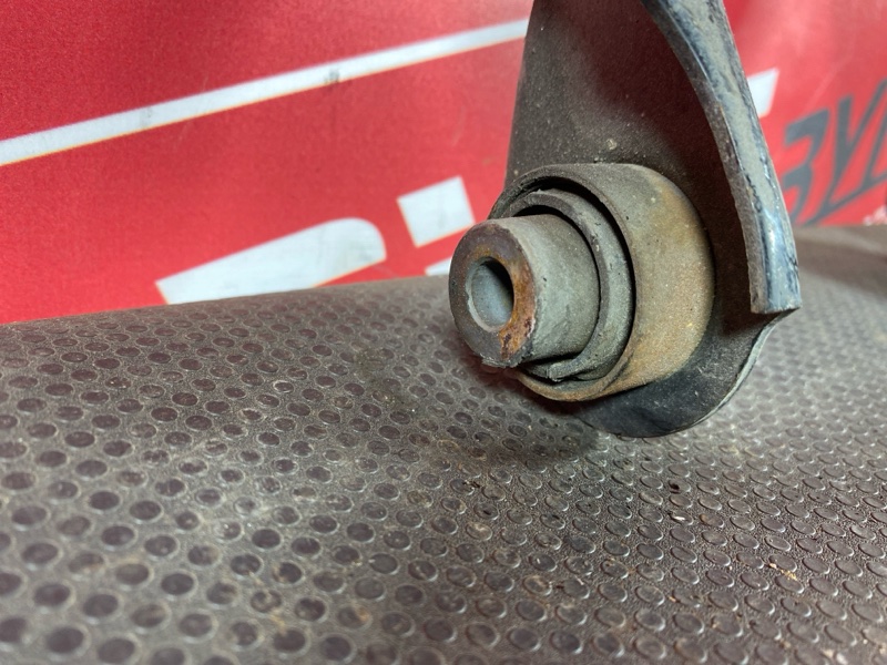 Рычаг подвески верхний, 1000 рублей, Солонцы