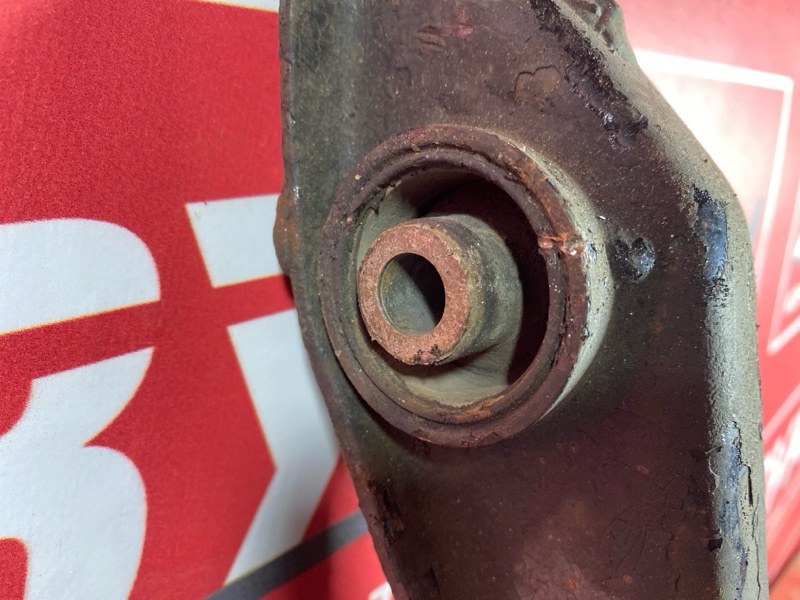 Рычаг подвески нижний, 1700 рублей, Солонцы