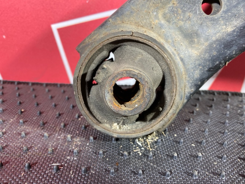 Рычаг подвески нижний, 2500 рублей, Солонцы