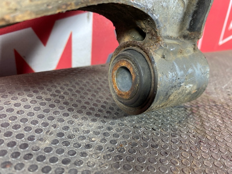 Рычаг подвески нижний, 1000 рублей, Солонцы