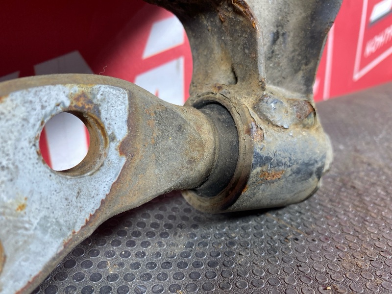 Рычаг подвески нижний, 1500 рублей, Солонцы