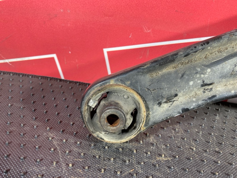 Рычаг подвески нижний, 1000 рублей, Солонцы