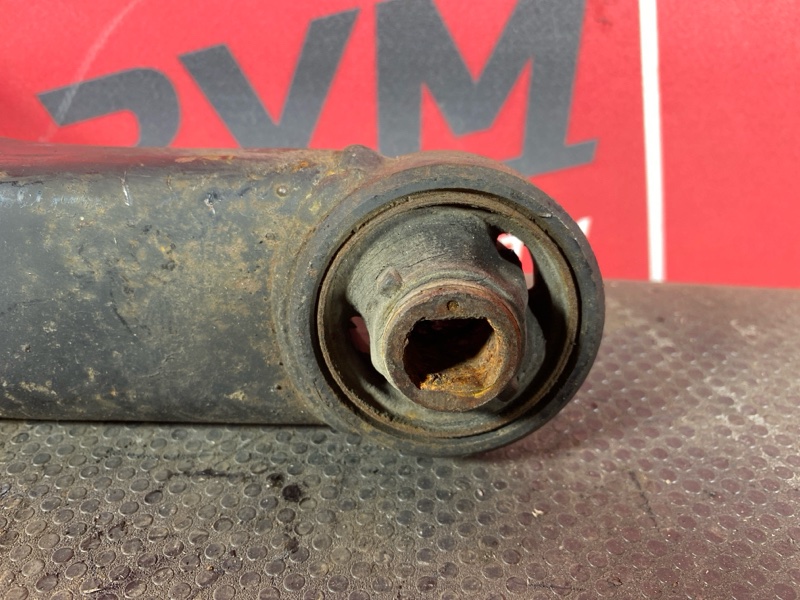 Рычаг подвески нижний, 2000 рублей, Солонцы