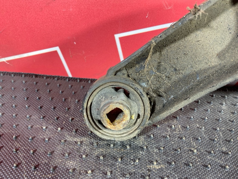 Рычаг подвески нижний, 2000 рублей, Солонцы