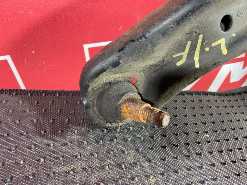 Рычаг подвески нижний, 1000 рублей, Солонцы