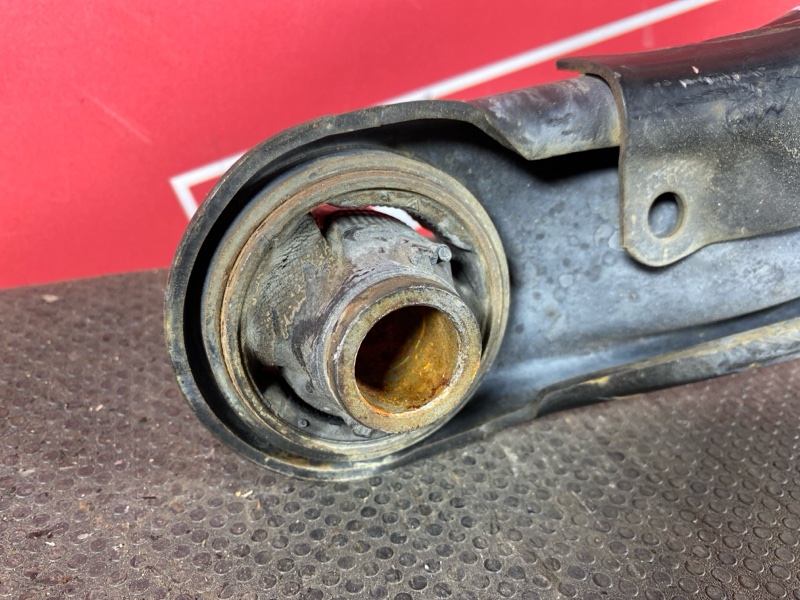 Рычаг подвески нижний, 1500 рублей, Солонцы