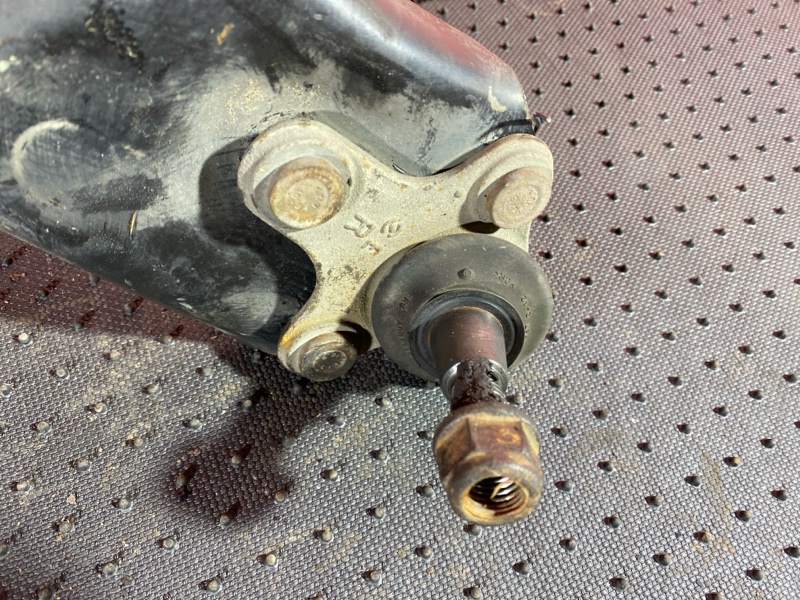 Рычаг подвески нижний, 3200 рублей, Солонцы