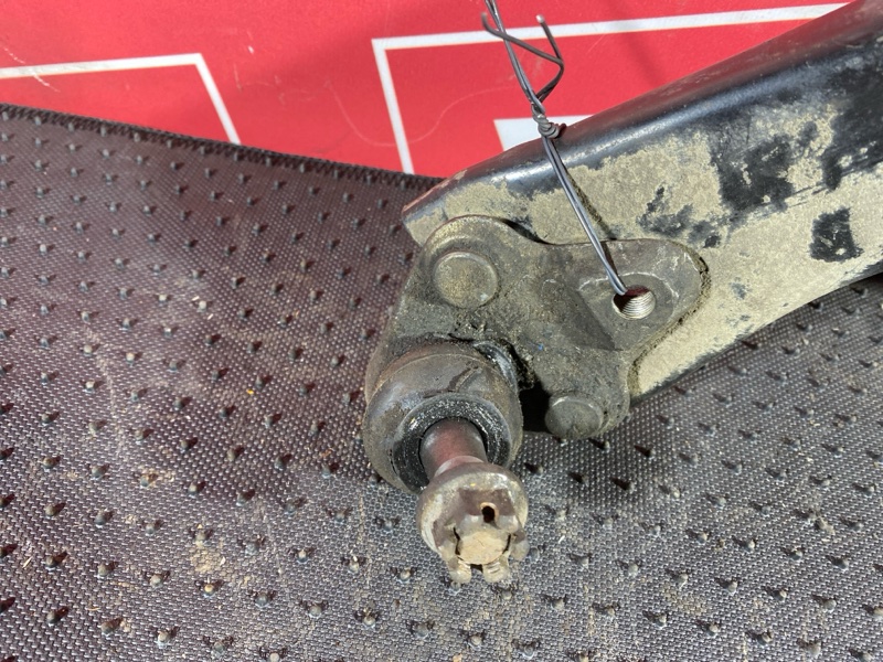 Рычаг подвески нижний, 1300 рублей, Солонцы