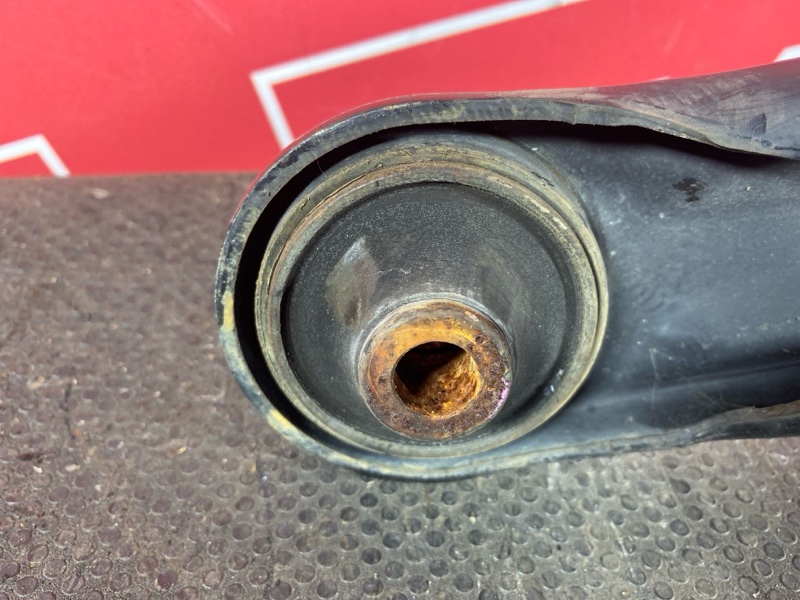 Рычаг подвески нижний, 1000 рублей, Солонцы