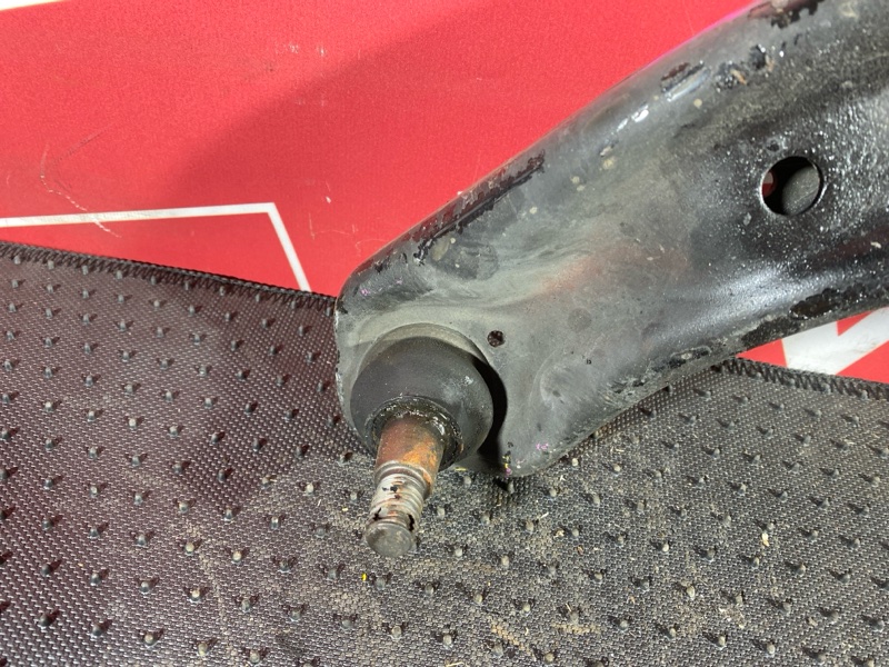 Рычаг подвески нижний, 1000 рублей, Солонцы