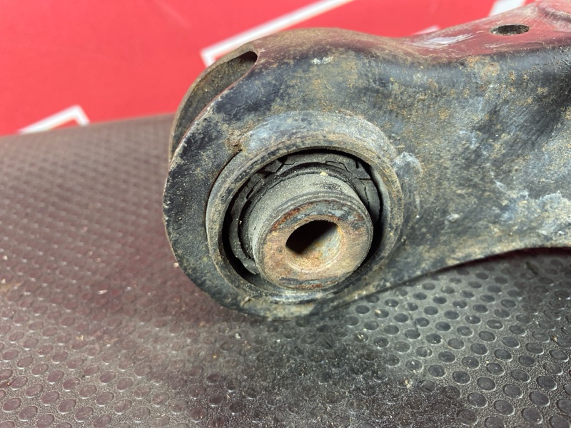 Рычаг подвески нижний, 2000 рублей, Солонцы