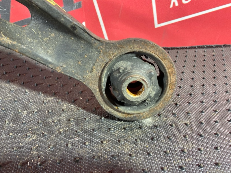 Рычаг подвески нижний, 1000 рублей, Солонцы