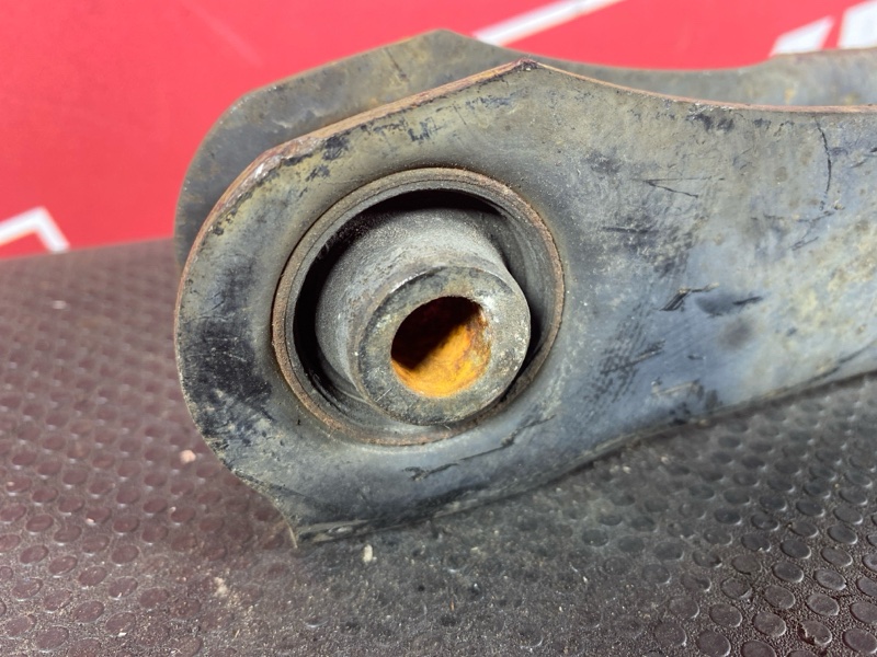 Рычаг подвески нижний, 2000 рублей, Солонцы