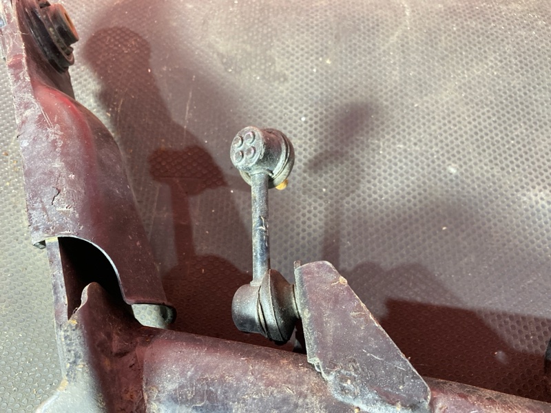 Рычаг подвески нижний, 2000 рублей, Солонцы